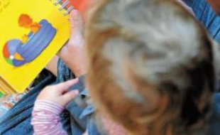 Environ 150 enfants sont juridiquement abandonnés chaque année en France.
