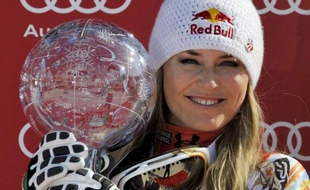 L'Américaine Lindsey Vonn, agacée d'avoir perdu le plus gros joyau l'an dernier, a régné en reine mère sur la saison de Coupe du monde de ski alpin 2012 qui s'est achevée dimanche, tandis que l'Autriche a repris le pouvoir avec son petit prince, Marcel Hirscher.