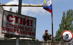 Un soldat prorusse à Donetsk, en Ukraine, le 28 juin 2014.
