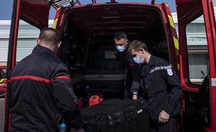 Des pompiers à Chessy, en Seine-et-Marne