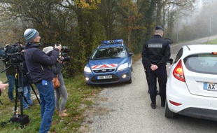 Un couple domicilié à Foulayronnes, près d'Agen (Lot-et-Garonne), a été tué mercredi matin par arme à feu devant son domicile