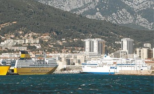 La grève de la SNCM et de la CNM semble profiter à la Corsica Ferries.