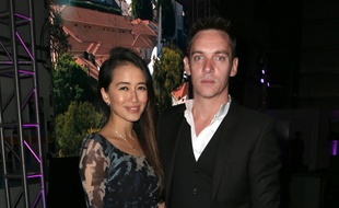 Les jeunes parents Mara Lane et Jonathan Rhys Meyers à Hollywood