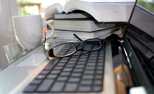 Suivant les besoins et les projets de leurs professeurs, les élèves du projet régional pourront venir en classe avec un ordinateur, une tablette, ou leurs smartphones et ce à des fins pédagogiques.