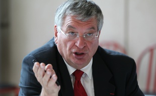 NANTES, le 09/07/2012 Jacques AUXIETTE, president du conseil Regional
