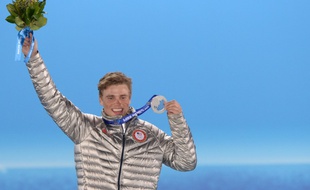 Gus Kenworthy a remporté la médaille d'argent dans l'épreuve de slopestyle des JO de Sotchi, le 13 février 2014.