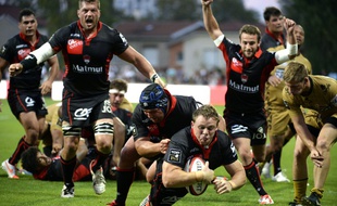 Deon Fourie inscrit le deuxième essai du LOU face à Oyonnax.