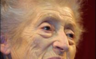 Lucie Aubrac, l'une des dernières grandes figures de la Résistance, est décédée mercredi soir à l'Hôpital suisse de Paris, à Issy-les-Moulineaux (Hauts-de-Seine), à l'âge de 94 ans, a indiqué à l'AFP son mari, Raymond Aubrac.