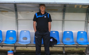 Le Racing club de Strasbourg va quitter le National pour la Ligue 2, le 2 juin 2016. «20 minutes» vous dit pourquoi sous l'œil attentif de Jacky Duguépéroux. (Archives)