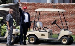 Donald Trump, dans un de ses clubs de golf, en juillet 2017.