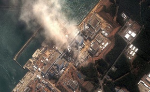 Vue aérienne de la centrale nucléaire de Fukushima-Daiichi, au Japon, le 14 mars 2011.