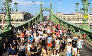 Lors de la marche des fiertés LGBT de Budapest, samedi.