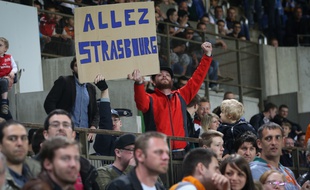 Un supporter strasbourgeois à la Meinau, en avril 2014. (Illustration)