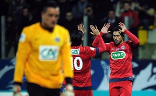 Il y avait cinq divisions d'écart mais le Paris SG a bel et bien souffert pour battre Arras, club de CFA2, dimanche à Calais (4-3) et se qualifier pour les 16e de finale de la Coupe de France.