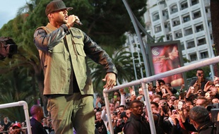 Le rappeur Booba hier sur le plateau du Grand journal à Cannes