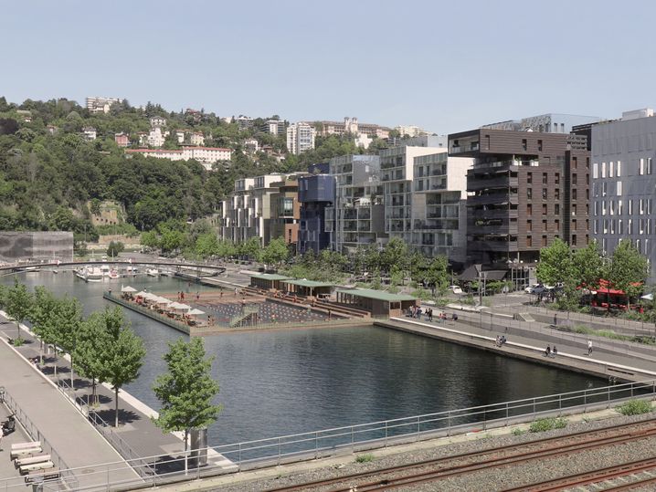 D'ici 2027, la ville et la Métropole de Lyon envisagent de créer une zone de baignade dans le quartier de Confluence. (visuel illustratif non conforme)