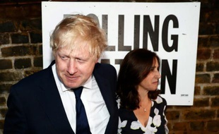 Boris Johnson et sa femme Marina Wheeler à leur arrivée au bureau de vote le 23 juin 2016 à Londres