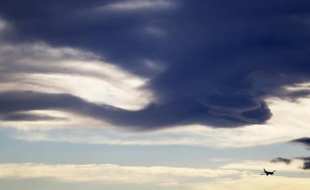 Quatre nouveaux gaz fluorés qui détruisent la couche d'ozone, dont trois appartenant à la famille des CFC pourtant bannis depuis 2010, ont été identifiés dans l'atmosphère