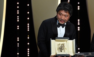 «Une affaire de famille» du Japonnais Kore-Eda Hirokazu a remporté la Palme d'or du 71e Festival de Cannes.