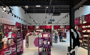 La boutique Dorcel Store dans le quartier du Lac à Bordeaux
