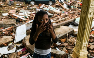 Le tsunami a frappé soudainement les rives du détroit de la Sonde le samedi 22 décembre 2018 a fait, selon un dernier bilan, 429 morts.