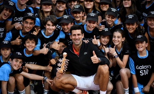 Djokovic fête sa 33e victoire en Masters 1000 avec les ramasseurs de balle