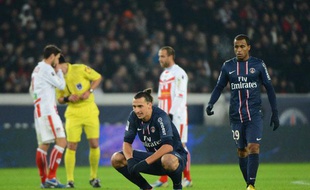 Zlatan Ibrahimovic et Lucas Moura face à Ajaccio, le 11 janvier 2013