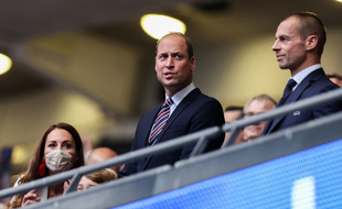 La duchesse de Cambridge, Catherine, son fils le prince George, son époux le prince William et Aleksander Ceferin, le président de l'UEFA
