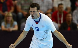 L'ailier Guillaume Joli, champion olympique à Londres avec l'équipe de France, s'est engagé pour une saison avec Dunkerque, a annoncé le club nordiste de handball mardi.