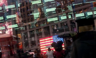 Wall Street a achevé une nouvelle séance dans le rouge mardi, les investisseurs étant refroidis par le refus persistant des élus de Washington de négocier un budget pour l'Etat américain: le Dow Jones a perdu 1,06% et le Nasdaq 2,00%.