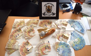 La saisie de la police de Saint-Nazaire: 114g d'héroïne et 16000 euros