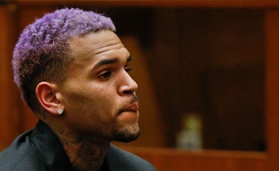 Chris Brown devant le juge pour l'affaire Rihanna à Los Angeles en mars 2015