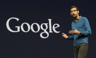 Sundar Pichai, vice-président en charge d'Android, de Chrome et Google Apps, sur scène pendant la conférence I/O de Google à San Francisco, le 28 mai 2015.