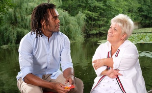 Christian Karembeu et Mimie Mathy dans «Joséphine, ange gardien».