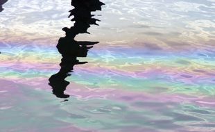 Illustration d'une pollution aux hydrocarbures.