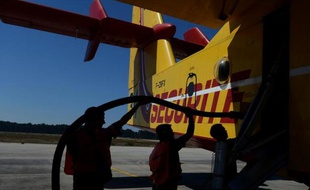 Les incendies au Portugal, qui ont déjà ravagé plus de 94.000 hectares de forêt, ont coûté la vie à un autre pompier qui a succombé mardi soir à ses blessures survenues la semaine dernière, a annoncé l'hôpital où il avait été admis.