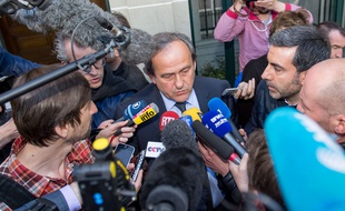 Michel Platini est suspendu quatre ans de toute activité liée au football.