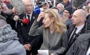 La ministre de la Justice, Nicole Belloubet, en visite au centre pénitentiaire de Vendin-le-Vieil, le 16 janvier 2018.