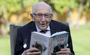 Héros outre-Manche, le centenaire Tom Moore est décédé à l'âge de 100 ans.