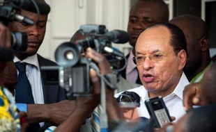 Le président du Sénat de la République démocratique du Congo va quitter l'hôpital après son agression à Paris et "pardonne à ses agresseurs", ont déclaré lundi son entourage et son parti.