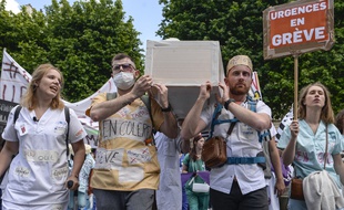 Des manifestants pour les hôpitaux