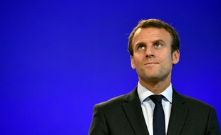Emmanuel Macron au ministère de l'Economie lors de la passation de pouvoir avec Michel Sapin, le 31 août 2016.