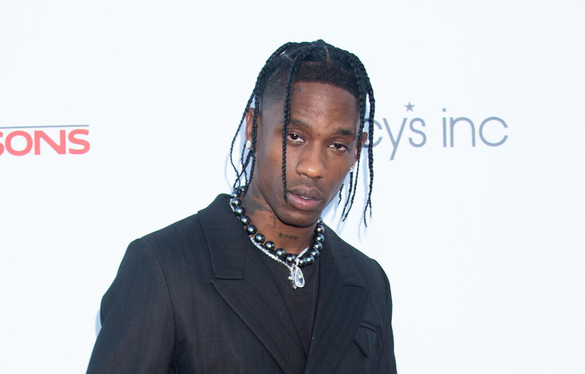 événements à Venir De Travis Scott Dior suspend sa collaboration avec Travis Scott après l'incident  d'Astroworld