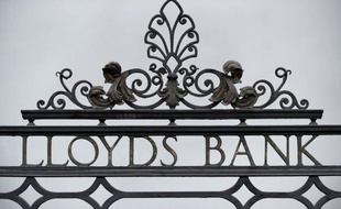 Les banques Lloyds et Royal Bank of Scotland ont encore enregistré des milliards de livres de pertes l'an dernier, si bien que l'Etat britannique n'est pas prêt de récupérer les sommes colossales qu'il a été contraint d'investir pour les sauver durant la crise financière.