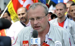 Interpellé après l'annonce de la saignée envisagée par PSA, le gouvernement entame mardi les discussions sur ce plan de redressement qu'il juge "en l'état inacceptable", en recevant ses syndicats, avant le patron Philippe Varin mercredi.