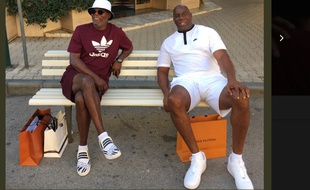 Les deux stars Samuel L. Jackson et Magic Johnson ont été pris pour des migrants dépensiers.