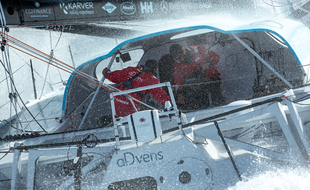 Thomas Ruyant et Antoine Koch en pleine navigation.