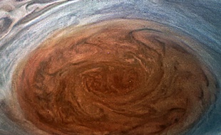 Voici une image de la grande tache rouge de Jupiter, révélée par la Nasa.