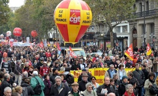 Soulignant qu'"à sept reprises, plusieurs millions de salariés sont descendus dans la rue" contre la réforme, FO a rappelé avoir "à plusieurs reprises (...) proposé un appel national commun des confédérations syndicales à 24h de grève interprofessionnelle (...) ce qui a été refusé par d'autres organisations syndicales.