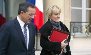 Thierry Mariani, chef de file de la Droite populaire, estime que d'ici au second tour de la présidentielle, Nicolas Sarkozy doit "parler aux électeurs du FN", qui sont "aussi intelligents que les autres", dans un entretien publié lundi sur FranceSoir.fr.